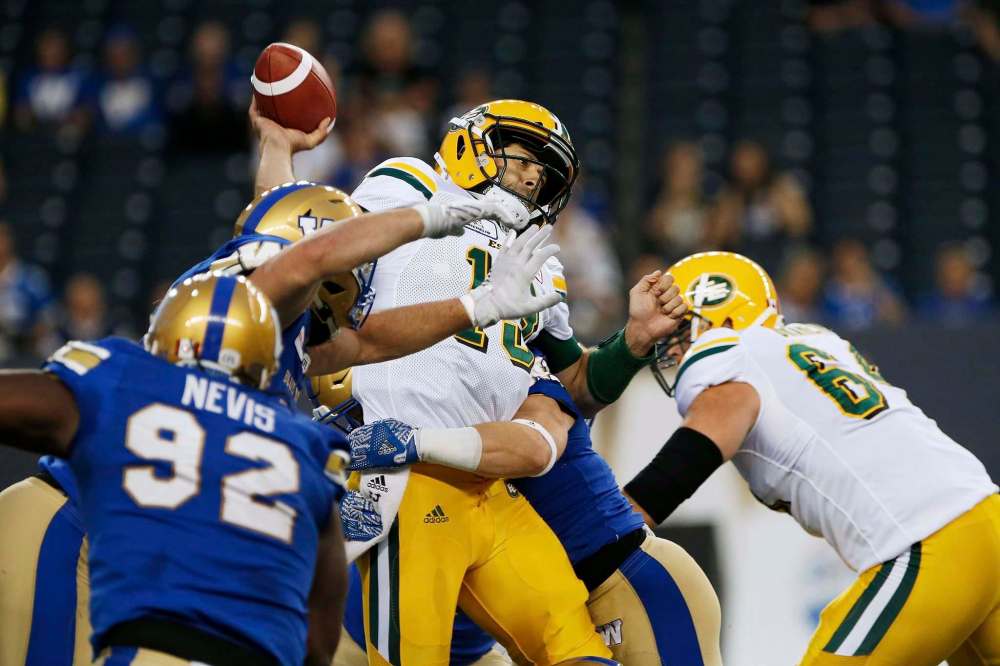 John Woods / The Canadian Press Files
The Bombers must contain the Eskimos’ Mike Reilly to give them the best shot at winning.