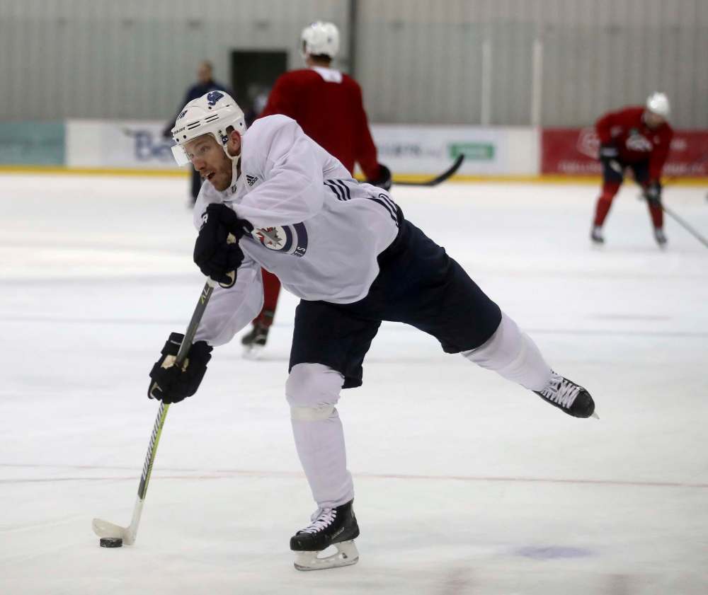 TREVOR HAGAN / WINNIPEG FREE PRESS
Winnipeg Jets' Bryan Little is feeling pressure to perform while centreing the team's second line.