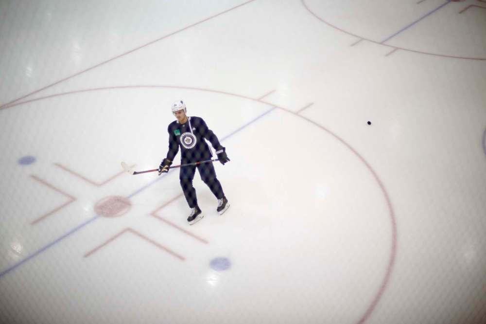 MIKE DEAL / WINNIPEG FREE PRESS
Winnipeg Jets' Jack Roslovic (28) during practice at the Bell MTS Iceplex Tuesday morning.