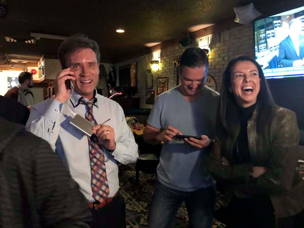 EVA WASNEY / WINNIPEG FREE PRESS
Kevin Klein watches on election night at the Thirsty Lion pub in Charleswood where he won the race for the Charleswood / Tuxedo city council seat.