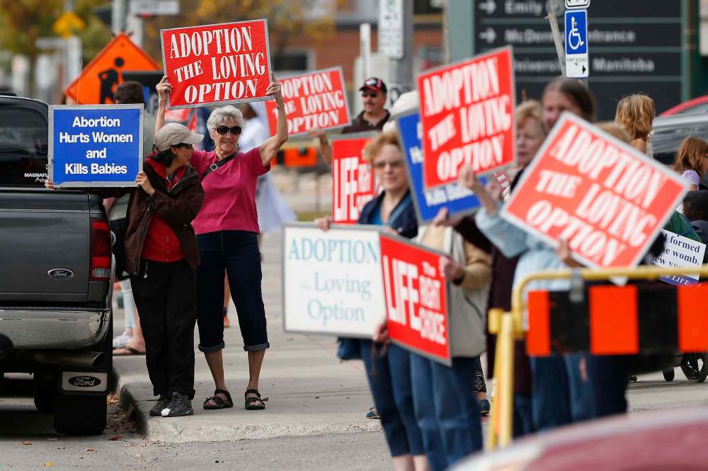 On Thursday, Nahanni Fontaine introduced Bill 200 (Safe Access to Abortion Services Act), which would establish buffer zones around abortion clinics to protect women from harassment. (John Woods / Free Press files)