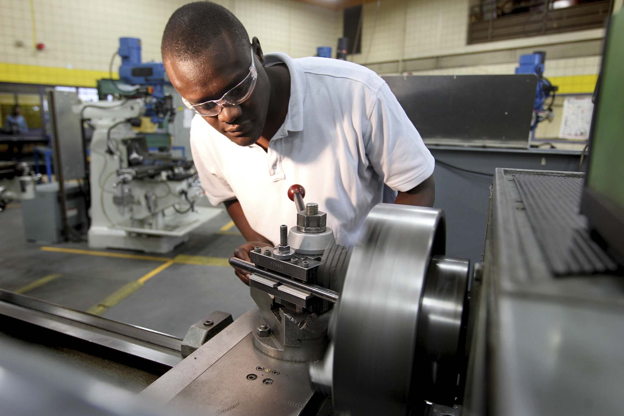 Ottawa to invest 500M in Manitoba job training over next six years