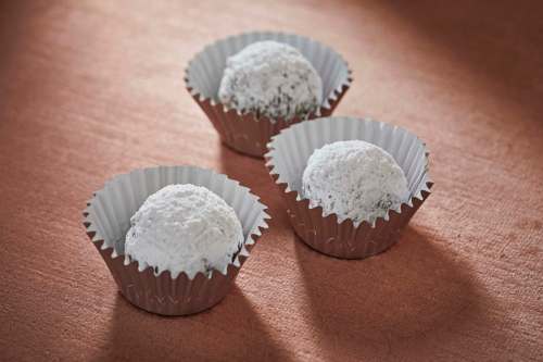 Tom McCorkle / Washington Post files
Rum balls are a perfect way to incorporate some delicious holiday spirits into your homemade baked goods.