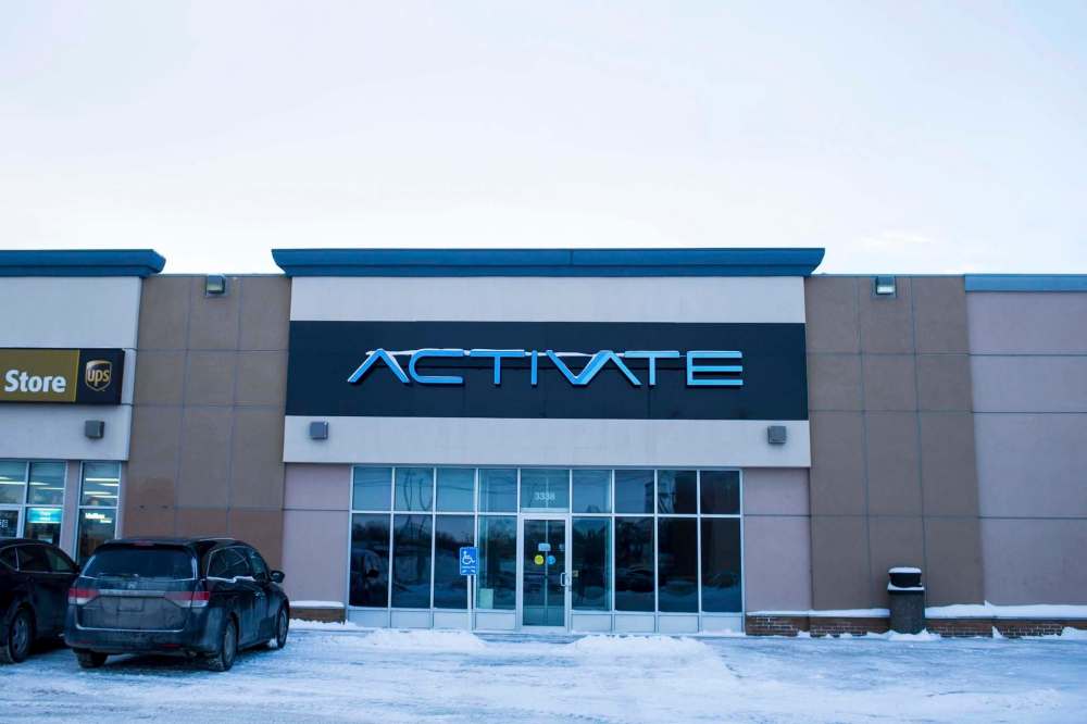 It doens't look like much from the outside, but inside Activate Games is a new gaming experience. (Mikaela MacKenzie / Winnipeg Free Press)
