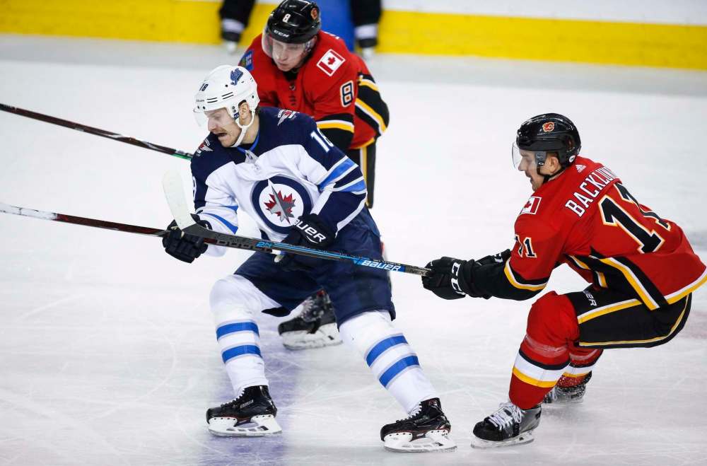 Bryan Little says the entire second line has to do things differently. (Jeff McIntosh / The Canadian Press files)