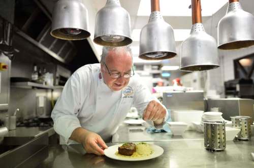 Matt Crossick / PA Wire FILES
Chef Darren McGrady was the royal chef at Buckingham Palace for 11 years and has travelled the world with the Queen.