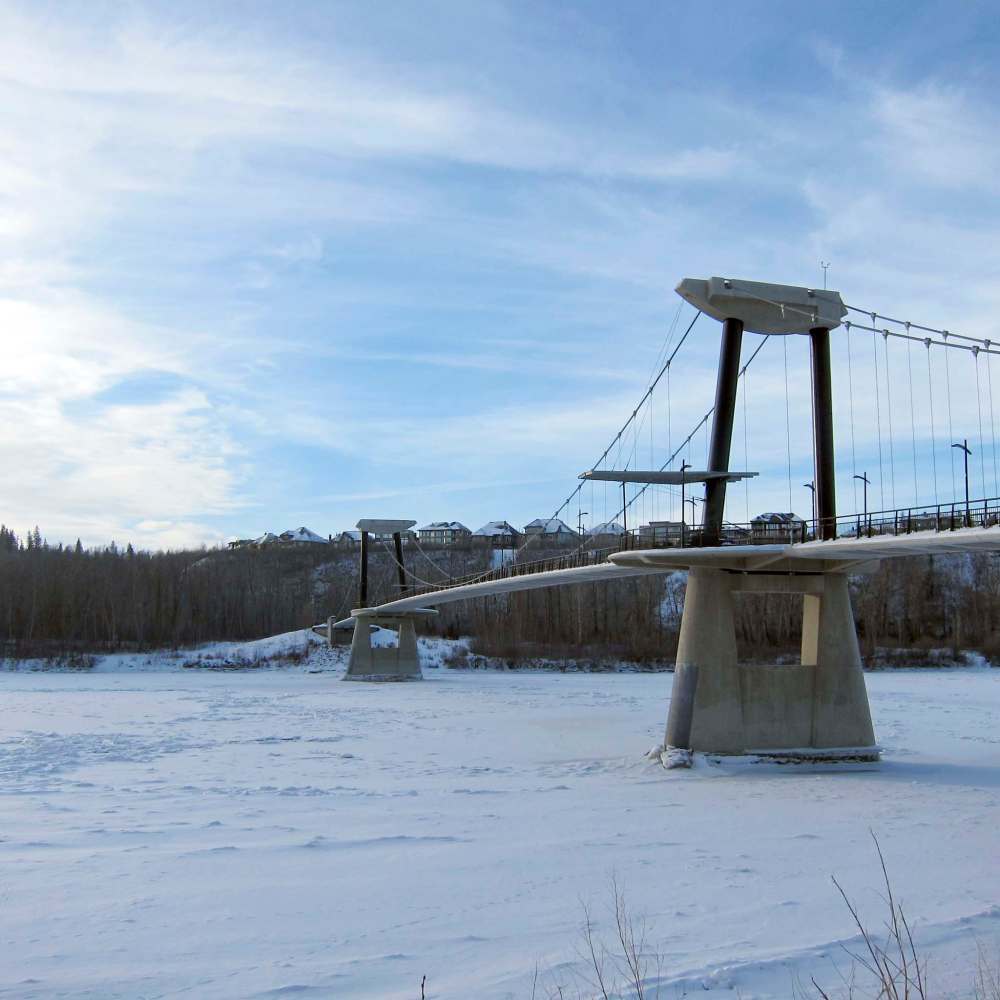 Fort Edmonton footbridge over the North Saskatchewan River allows residents to interact more closely with the water. (Marco Melfi photo)