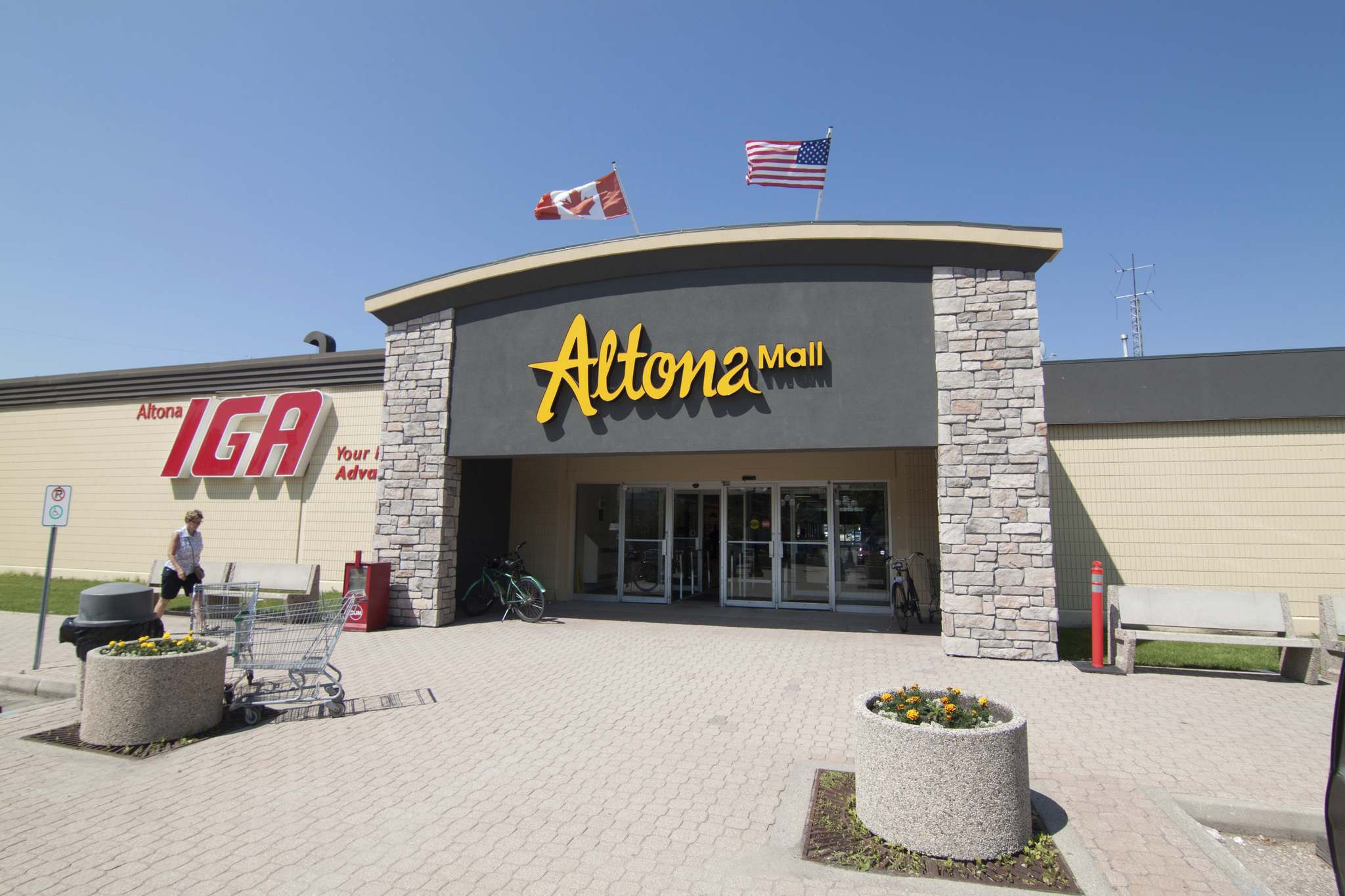 Altona Mall blooms, again Winnipeg Free Press