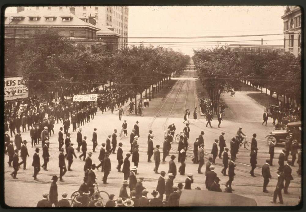 General Strike Sympathizers' Parade, turning north onto Main Street from Broadway Avenue.