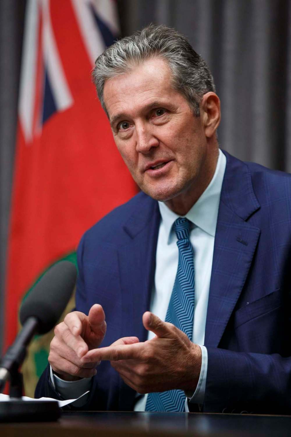 Premier Brian Pallister has been avoiding meeting with Winnipeg Mayor Brian Bowman. (Mike Deal / Winnipeg Free Press files)