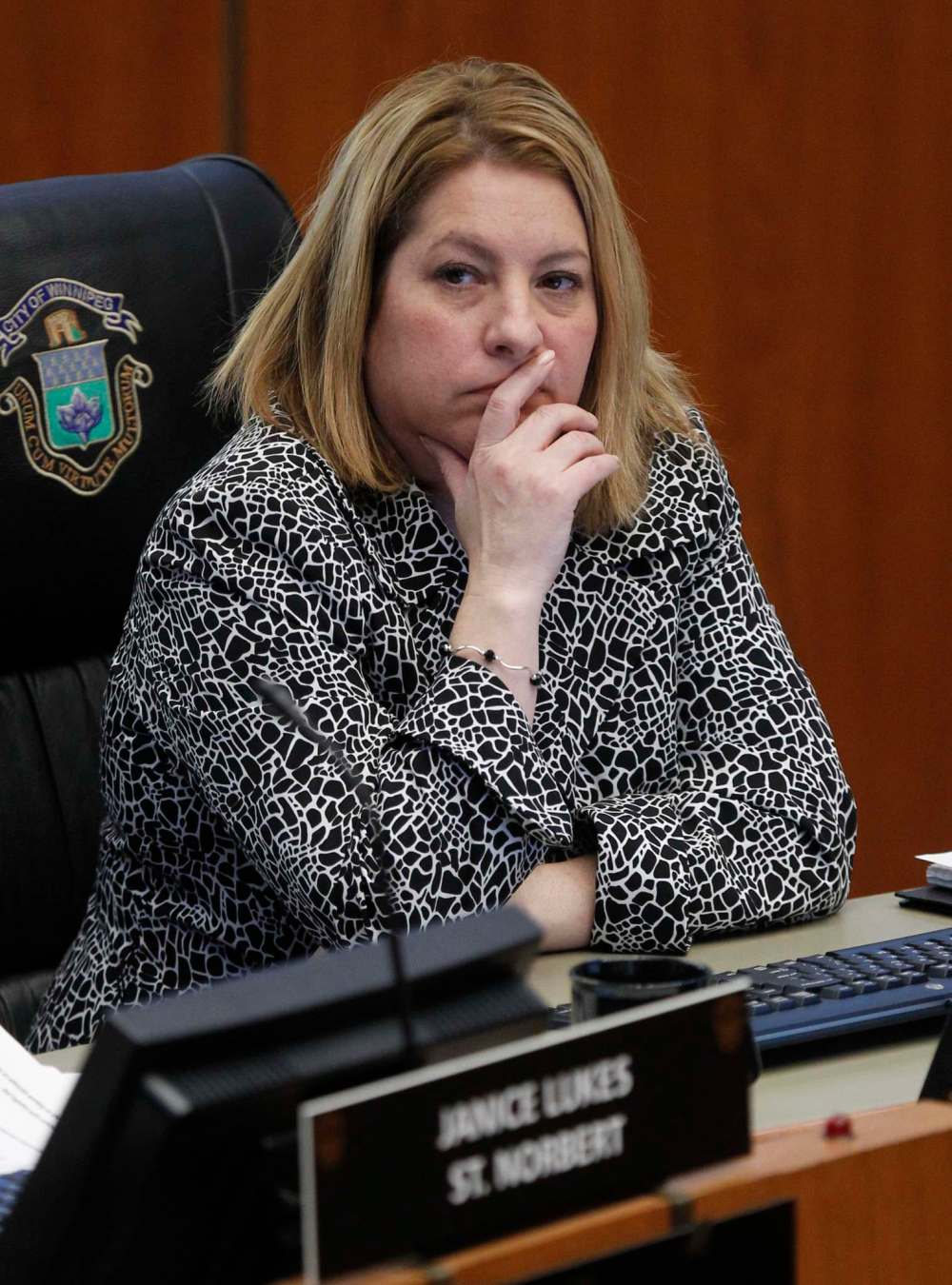 Coun. Cindy Gilroy (Daniel McIntyre) and former councillor Mike Pagtakhan put forward a motion last summer to make it mandatory for council members to take a paid leave if charged with certain serious offences. (Wayne Glowacki / Winnipeg Free Press files)