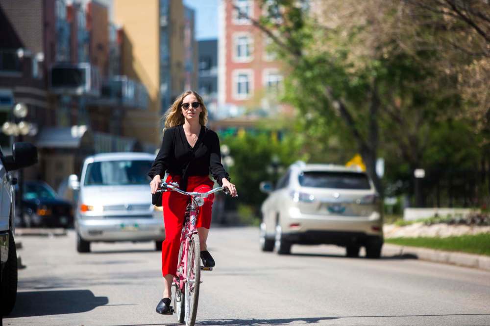 MIKAELA MACKENZIE / WINNIPEG FREE PRESS
Riediger voiced worries on Twitter that the MPI cycling safety guide, which recommends nine different pieces of equipment for safe cycling, makes biking seem like a dangerous activity.