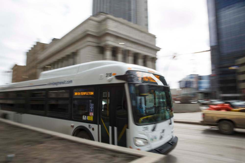 A report from Winnipeg Transit says it could cost city taxpayers more than $1 million annually to provide free transportation for children between the ages of six and 11. (Mike Deal / Free Press files)