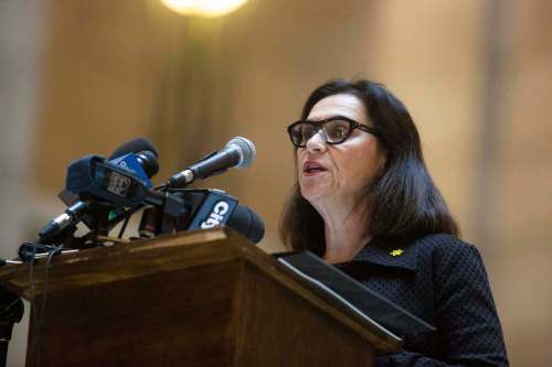 MIKAELA MACKENZIE / WINNIPEG FREE PRESS FILES
Laurel Malkin, president of the Jewish Federation of Winnipeg, and Rabbi Matthew Leibl have both spoken out about the date of the federal election, saying it could cause a conflict with those observing a Jewish holiday.