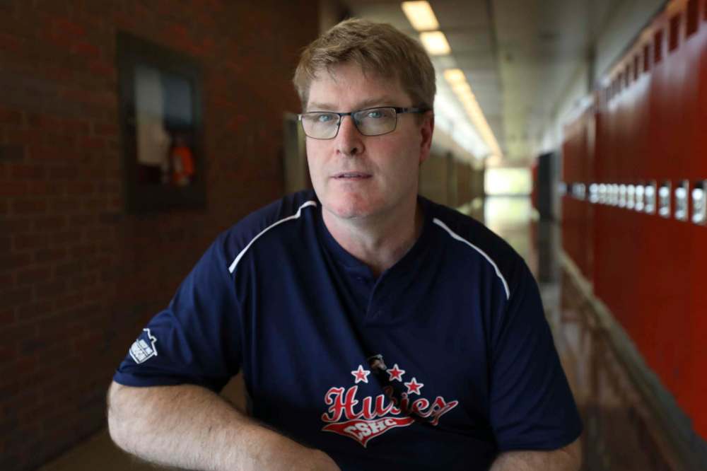 RUTH BONNEVILLE / WINNIPEG FREE PRESS
Collège Sturgeon Heights Collegiate English teacher Stephen Lewis.