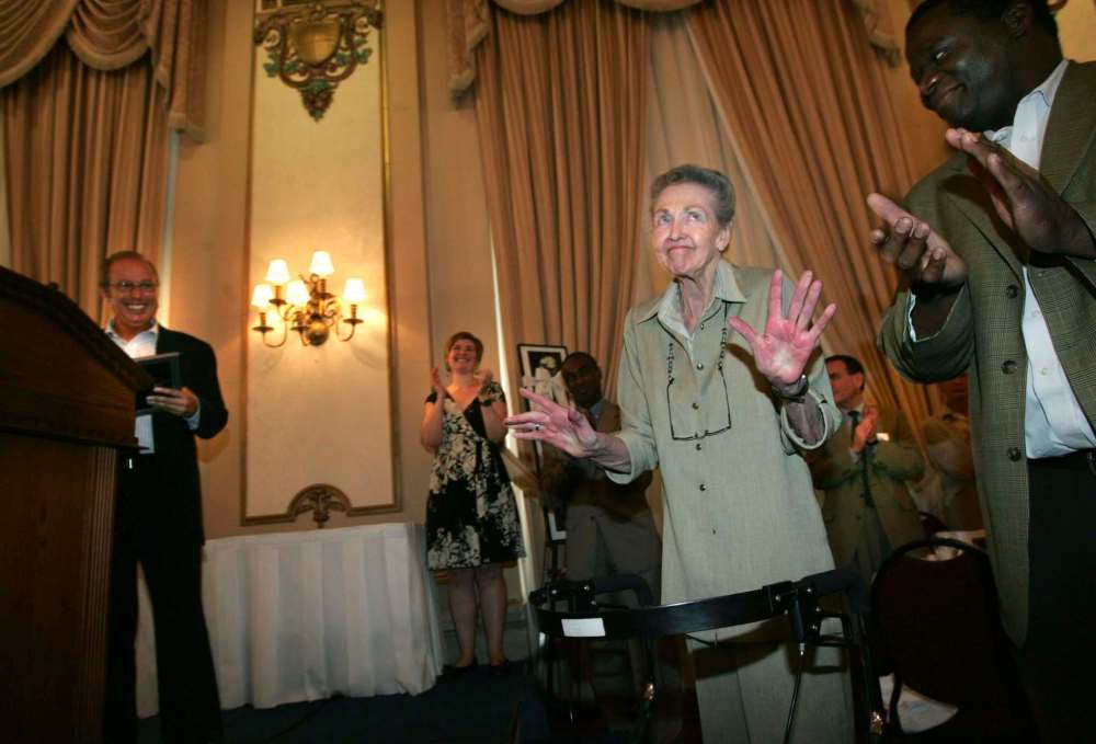 Kathleen Richardson is greeted with a standing ovation at The Mayor’s Luncheon for the Arts in 2007 as Mayor Sam Katz presented her with the Arts Champion Award. (Wayne Glowacki / Winnipeg Free Press files)