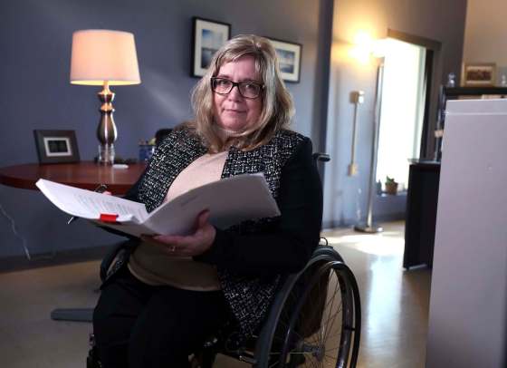 RUTH BONNEVILLE / WINNIPEG FREE PRESSDebbie Van Ettinger, an advocate for accessible transit, says she’s hopeful that a recent provincial ombudsman’s report may lead to improvements with Winnipeg’s Transit Plus service.