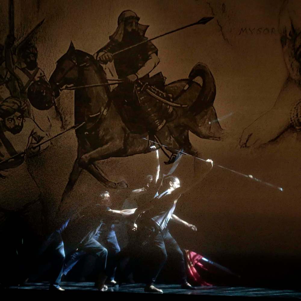 A co-production with Queensland Ballet and West Australian Ballet allows the three companies to share the cost of mounting a ballet of this size. (Phil Hossack / Winnipeg Free Press)