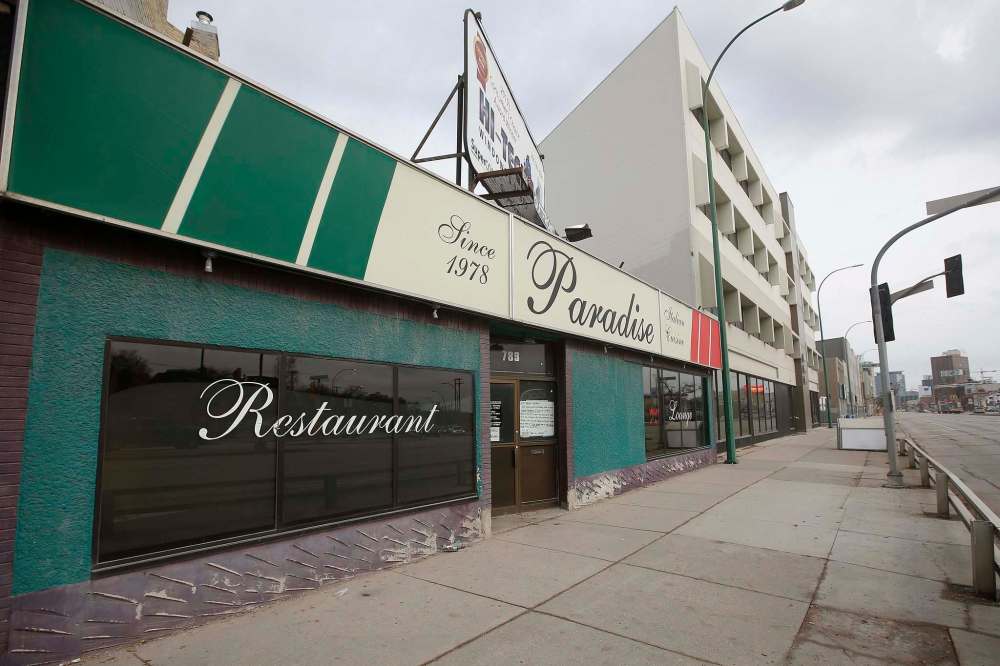 Paradise Restaurant on Portage Avenue closed permanently on Saturday. (john Woods / Winnipeg Free Press)