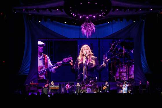 Mike Sudoma / Winnipeg Free PressStevie Nicks leads Fleetwood Mac through their set in their 50th Anniversary tour stop at Bell MTS Place Thursday.