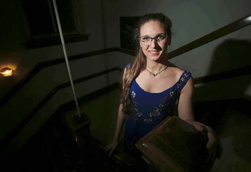 Sarah Svendsen, a Toronto-based musician and co-founder of cheeky organ duo Organized Crime, returned to perform at the WSO Friday night. (SHANNON VANRAES / WINNIPEG FREE PRESS)