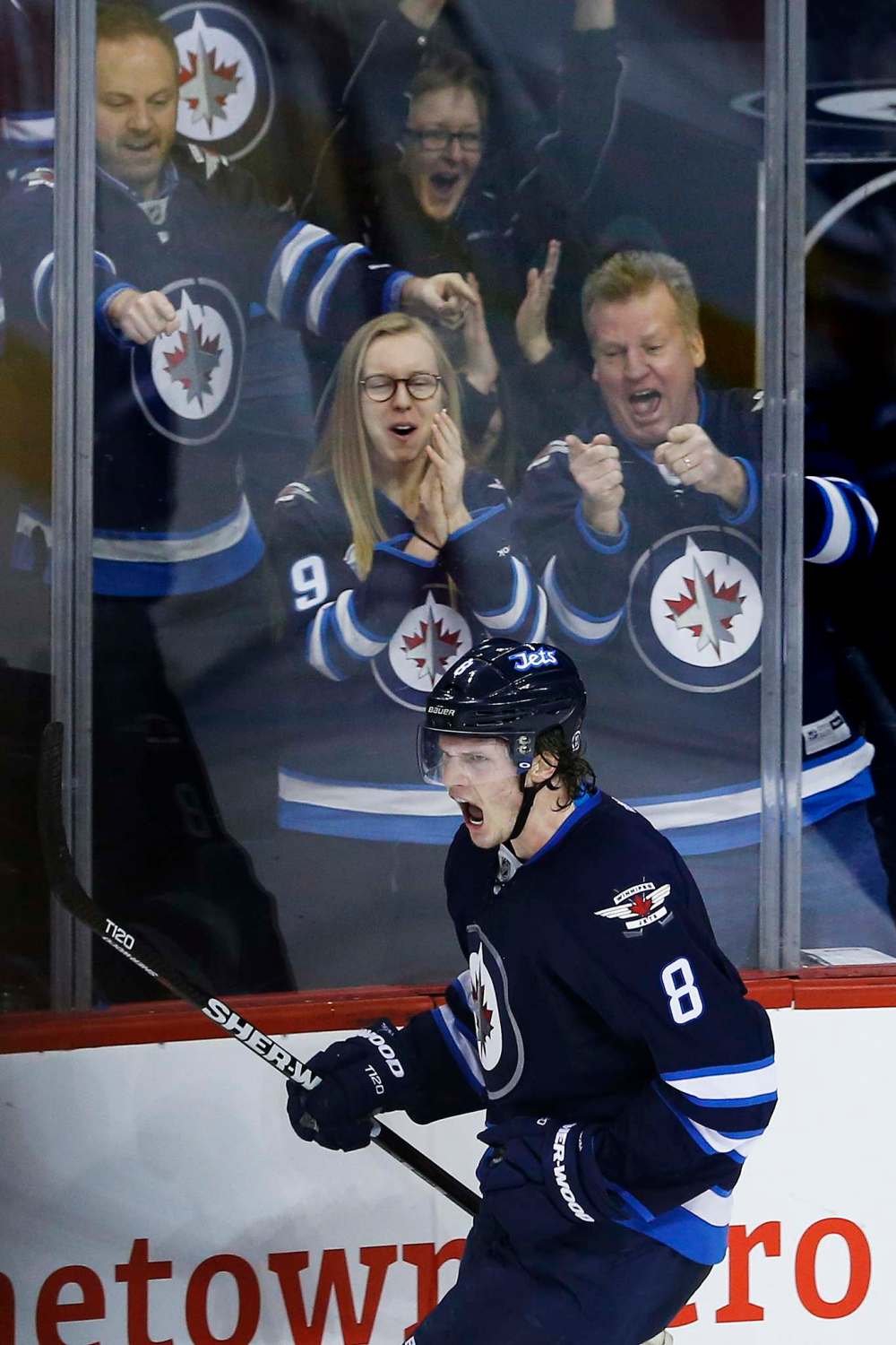 John Woods / WINNIPEG FREE PRESS files
There are no obvious signs Jacob Trouba will be anywhere but Winnipeg next season.