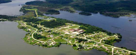 Winnipeg Free Press filesPimicikamak Cree Nation, also referred to as Cross Lake, is served by a nursing station run by Health Canada. The station has been called ‘totally inadequate’ for the size of the community.