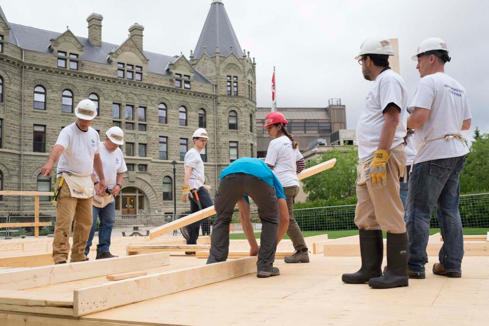 Habitat for Humanity house rising on U of W lawn Winnipeg Free Press