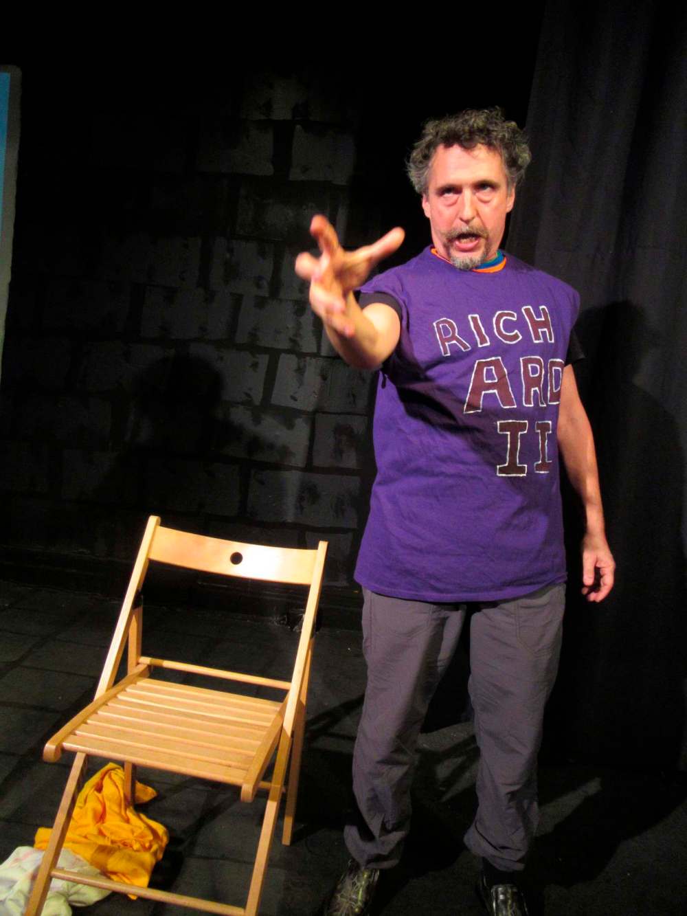 John D. Huston is adding his own colourful touch to his Coles Notes distillations of classic works at the Winnipeg Fringe Theatre Festival.