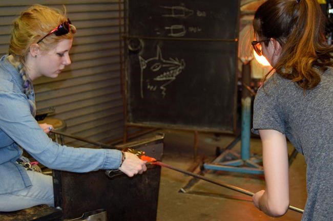 Crafts: Glassblowing's gotten easier for amateurs to learn – Winnipeg Free  Press