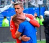 File--- Picture taken May 12, 2018 shows Hamburg's goalkeeper Julian Pollersbeck and Lewis Holtby after being relegated in Hamburg, Germany. (Marvin Ibo GÃ¼ngÃ¶r/dpa via AP)