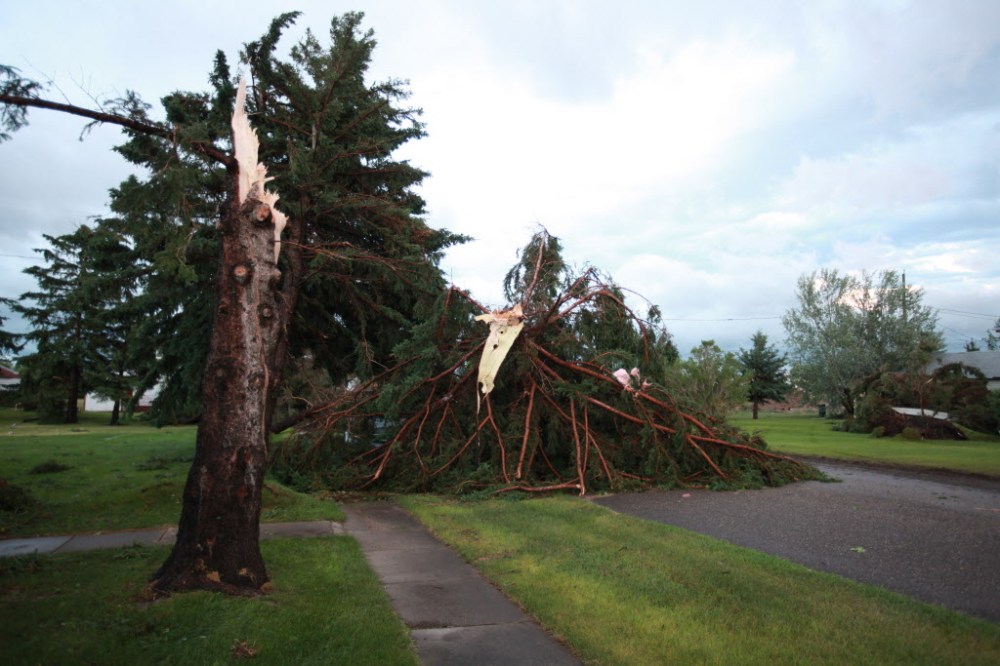 Severe weather in Pipestone area ‘most likely’ a tornado Winnipeg
