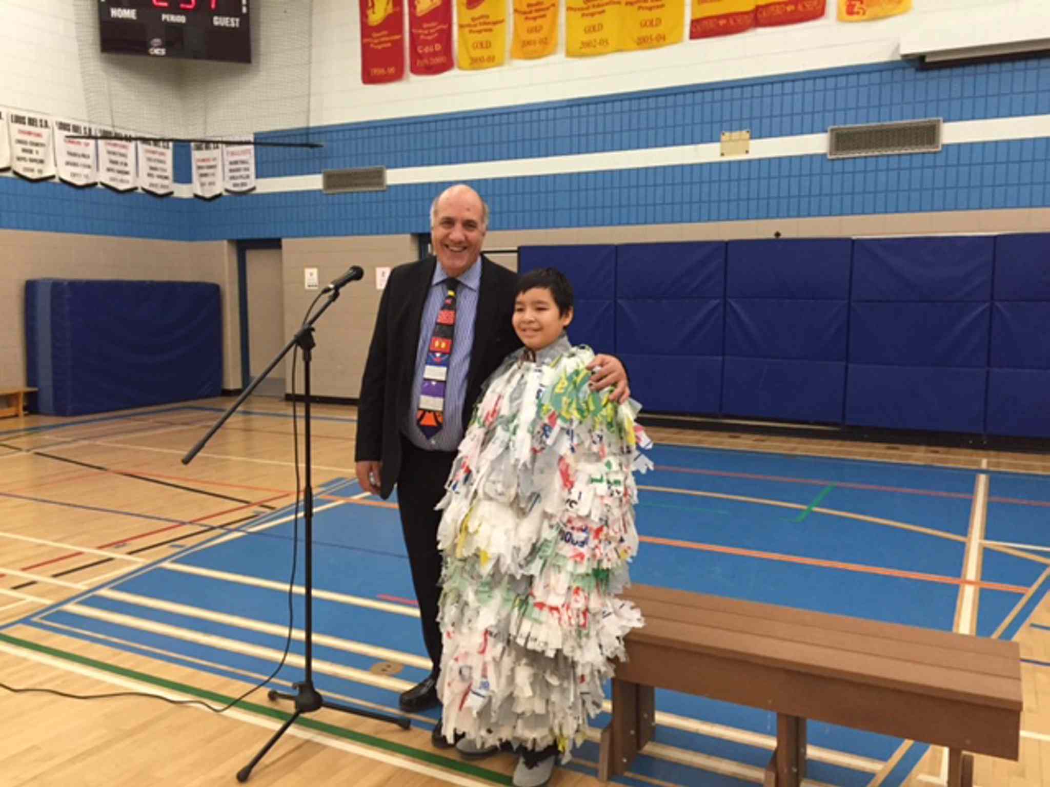 Schools recognized for keeping plastic bags of out landfills Winnipeg