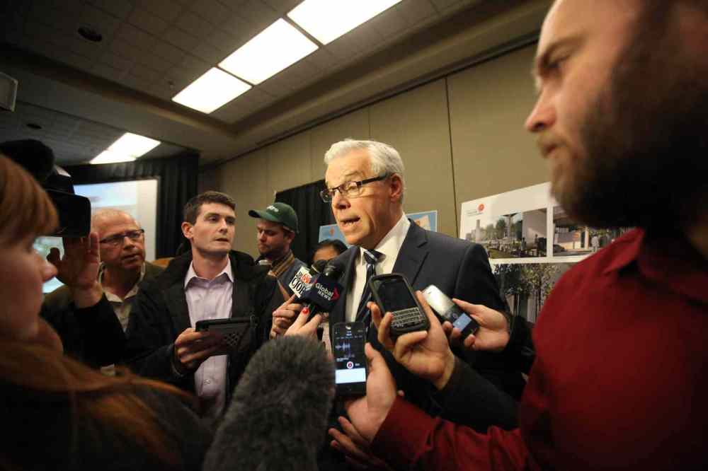 Ruth Bonneville / Winnipeg Free Press Files
Premier Greg Selinger and his government passes his spring budget through as the fourth session of the 40th legislature comes to an end.