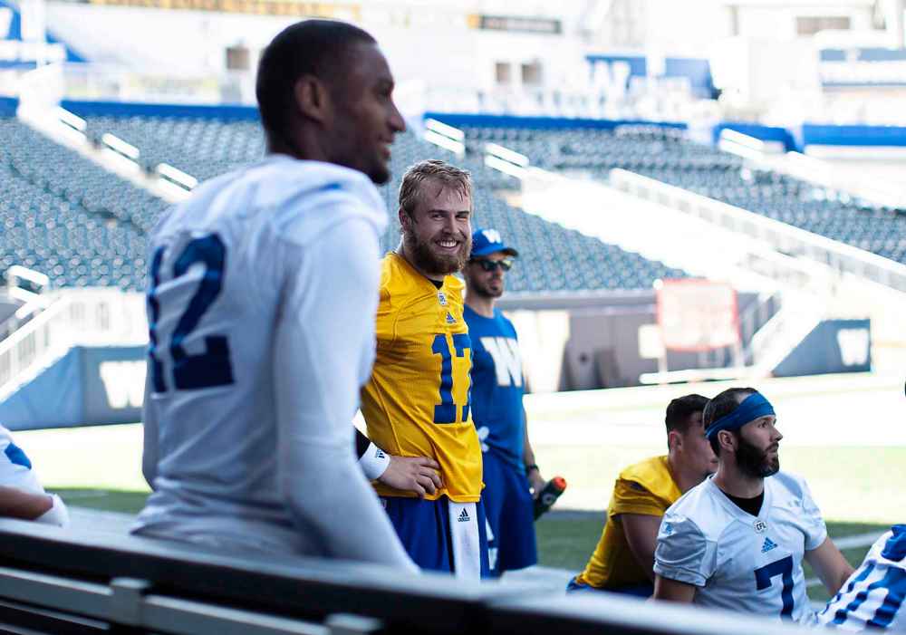 ANDREW RYAN / WINNIPEG FREE PRESS
Winnipeg quarterback Chris Streveler has plenty of weapons at his disposal on the Blue Bombers' offence.