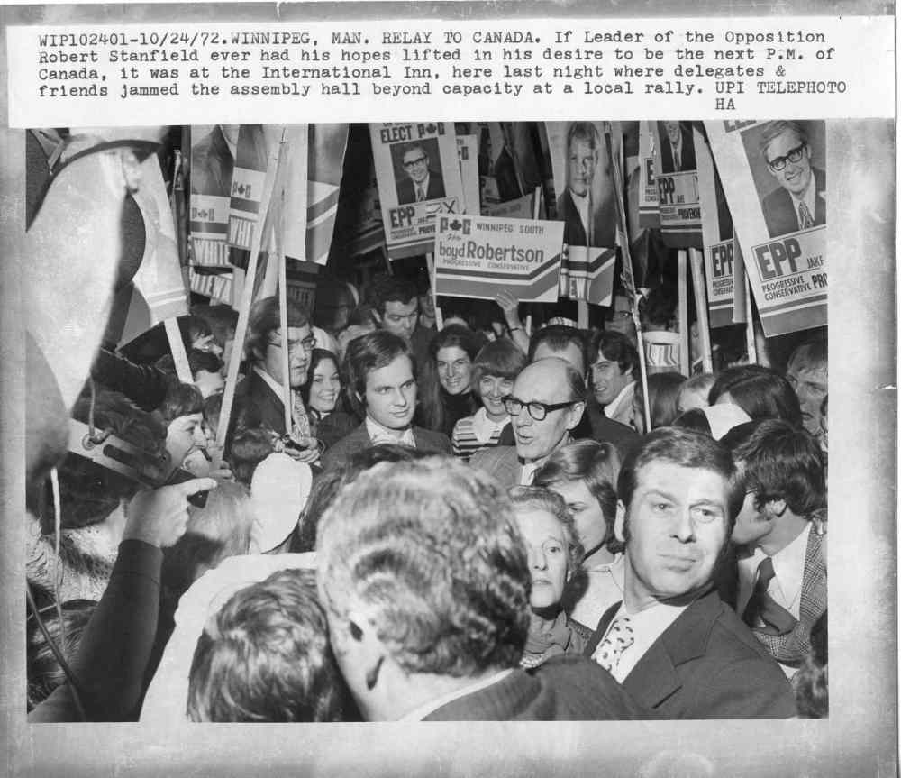 UMArchives_mss431_A14-68_077_0052_053_0001
If leader of the Opposition Robert Stanfield ever had his hopes lifted in his desire to be the next P.M. of Canada, it was at the International Inn, where delegates and friends jammed the assembly hall beyond capacity at a local rally.