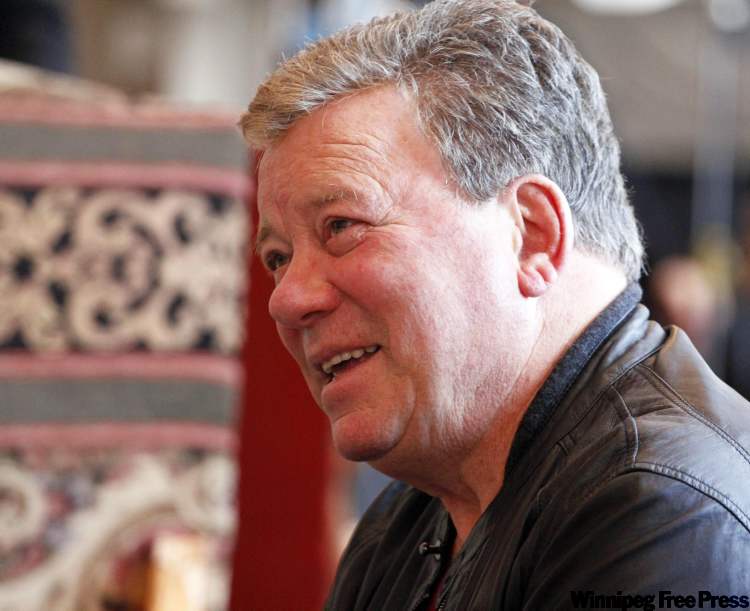 Darcy Finley / Winnipeg Free Press
Actor William Shatner talks with Winnipeg Free Press reporter Rob Williams at the Fort Garry Hotel Monday.