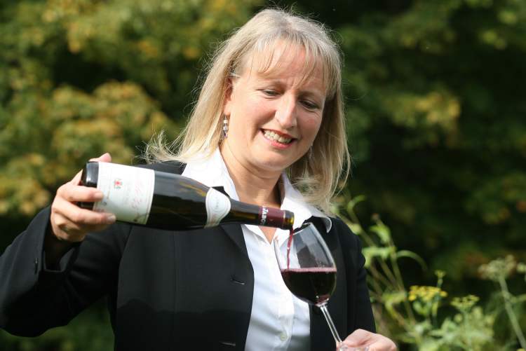 Michel Lafleur / The Canadian Press archives
Sommelier Veronique Rivest pours a glass of red wine in this 2008 file photo in Chelsea, Que. Rivest placed second at a worldwide sommelier competition that wrapped up Friday in Tokyo, Japan.