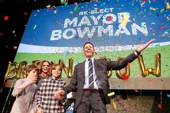 CPMayor Brian Bowman and his wife Tracy and sons Austin, left, and Hayden celebrate a win in Winnipeg's election Wednesday, October 24, 2018. Bowman will serve another four years as Winnipeg mayor. THE CANADIAN PRESS/John Woods