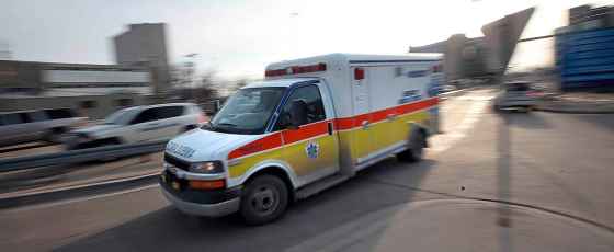 After being unable to get through to 911 during an emergency situation last week, a Winnipegger is concerned about gaps in cellphone reception in rural and remote areas. (Phil Hossack / Free Press files)