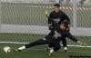 FERNANDO VERGARA / THE ASSOCIATED PRESS
Uruguayan goalkeepers Fernando Muslera (front) and Juan Castillo practice stopping penalty kicks in preparation for today’s World Cup semifinal.