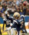 JOE.BRYKSA@FREEPRESS.MB.CA ARCHIVES
Ex-Winnipeg Blue Bombers quarterback Ricky Santos celebrates a touchdown in 2009.