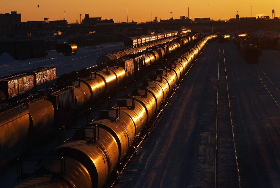 JOE BRYKSA / WINNIPEG FREE PRESS Files
Morning light illuminates train cars as seen off the Arlington Street overpass Wednesday morning- Standup photo- January 23, 2013 (JOE BRYKSA / WINNIPEG FREE PRESS)