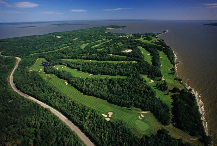 Hecla Oasis Resort, Riverton, Manitoba Golf course information and