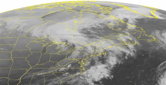 Severe wind and rain storm leave thousands without power in Ontario ...