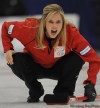 MICHAEL BURNS PHOTO
Winnipeg’s Jennifer Jones faces Glenn Howard in skins action Saturday.