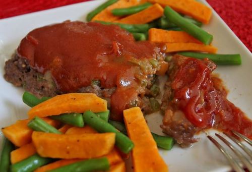 Which do you prefer: Meat Loaf or meatloaf? (Patrick Farrell/Miami Herald/MCT)