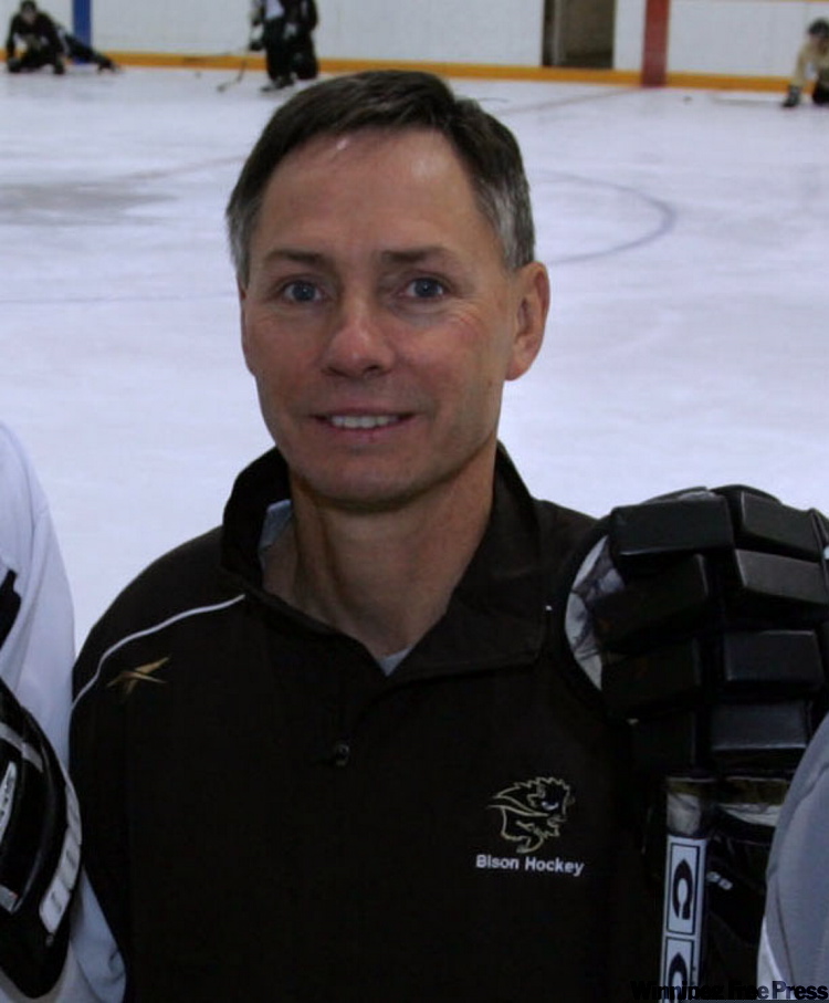 Bison hockey coach wins Canada West honours Winnipeg Free Press