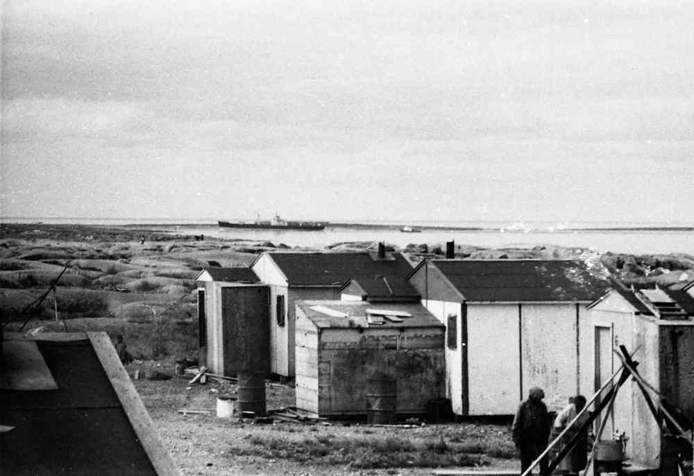 WILLIAM KOOLAGE PHOTO
Sayisi Dene in Churchill Camp 10, 1966