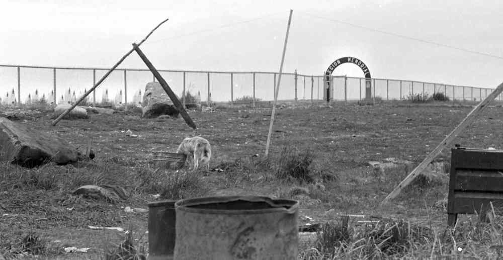 WILLIAM KOOLAGE PHOTO
Sayisi Dene in Churchill Camp 10, 1966